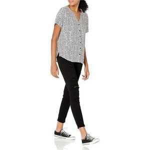 Amazon Essentials Women's Short-Sleeve Woven Blouse